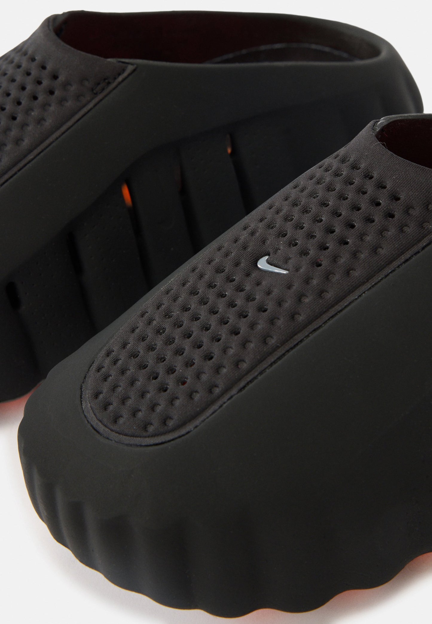 Nike Mind 001