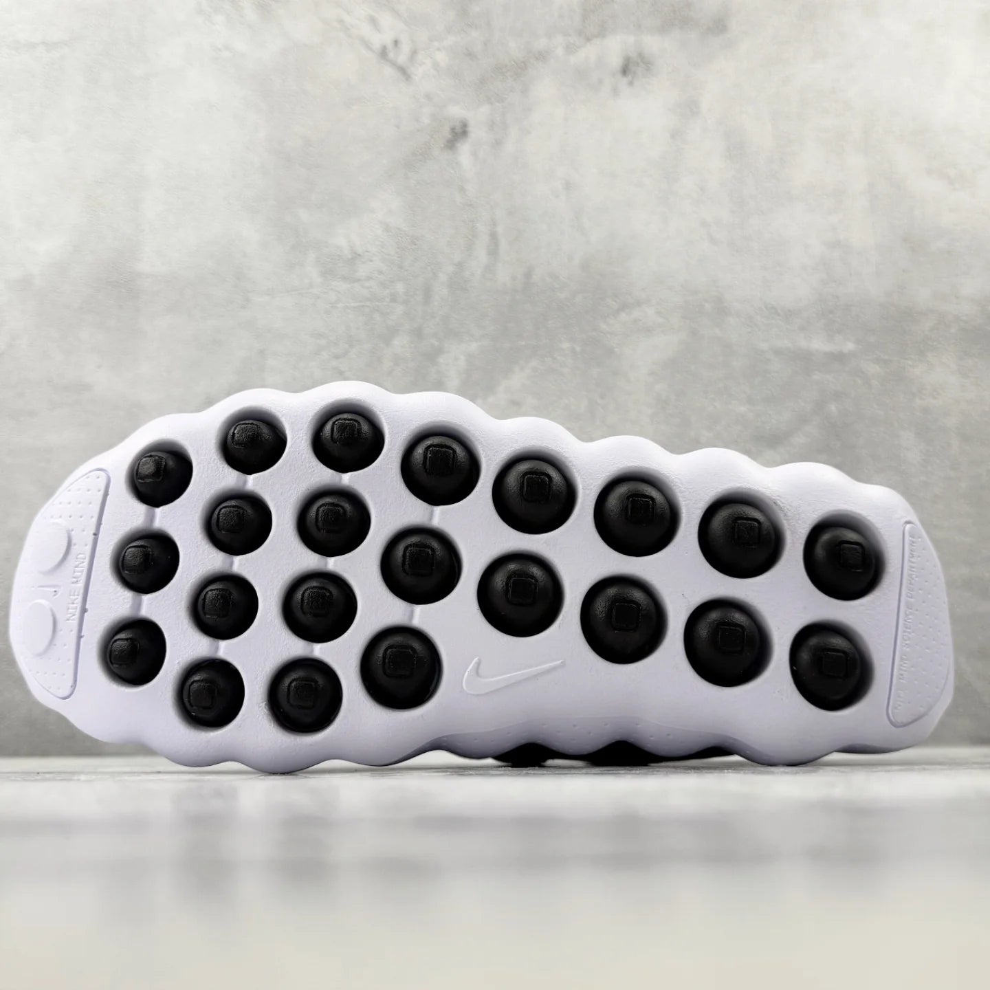 Nike Mind 002