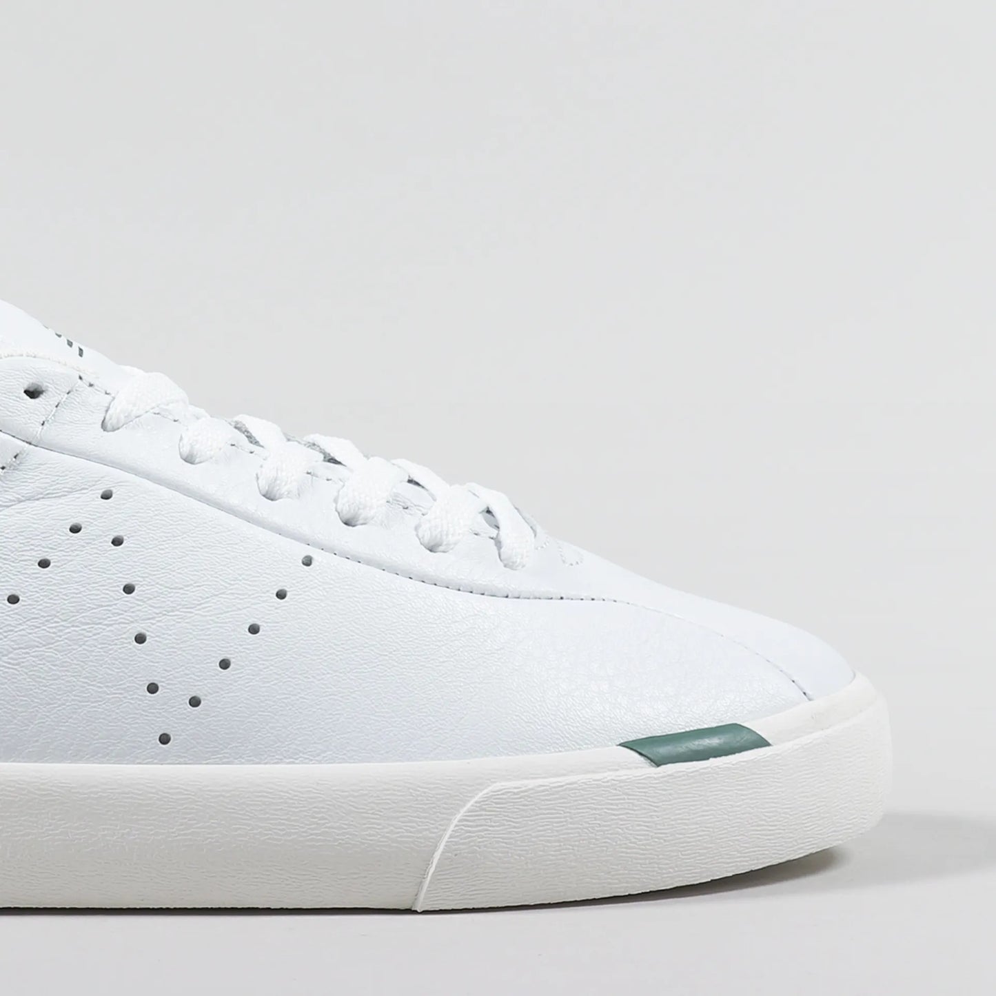 modèle New Balance Numeric 22