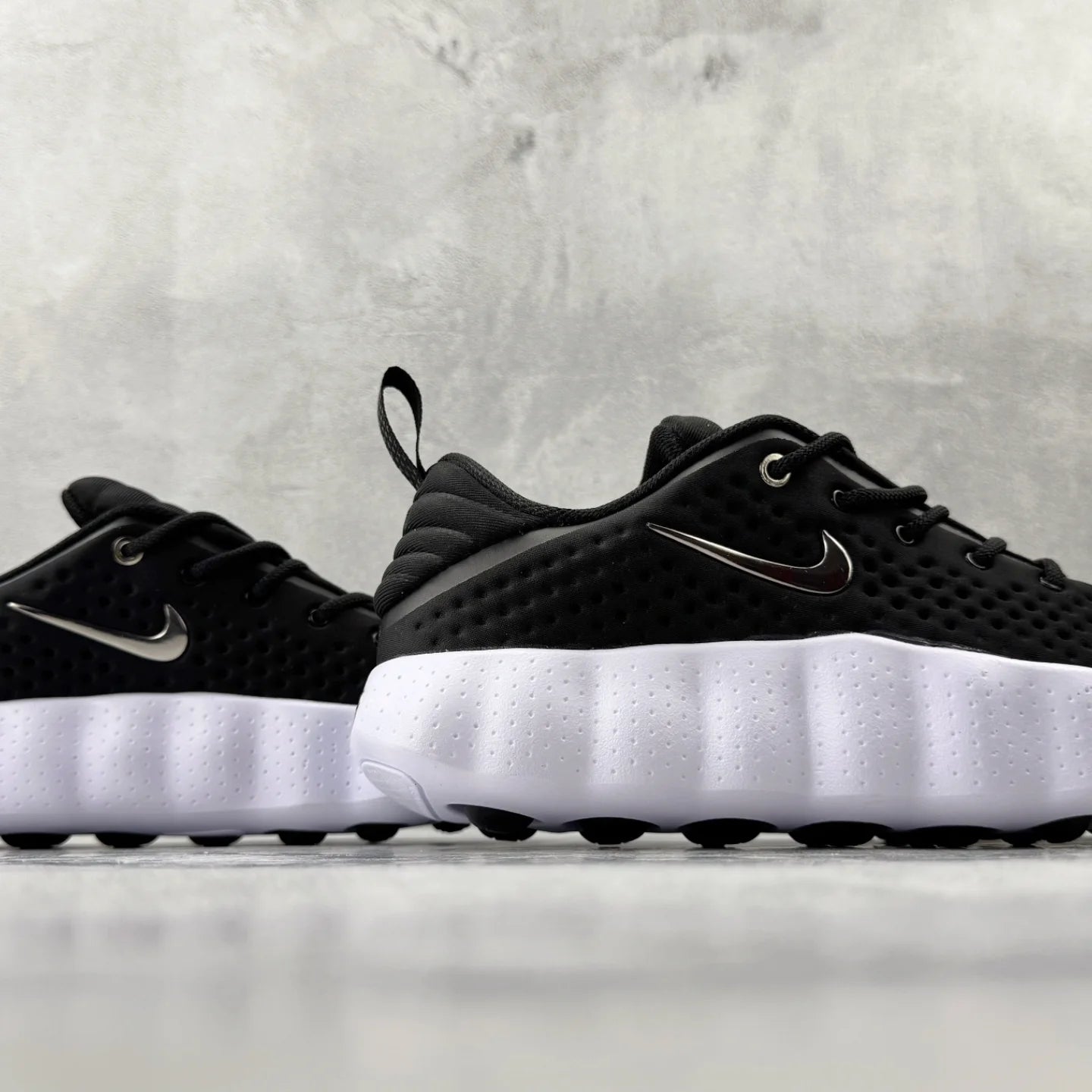 Nike Mind 002