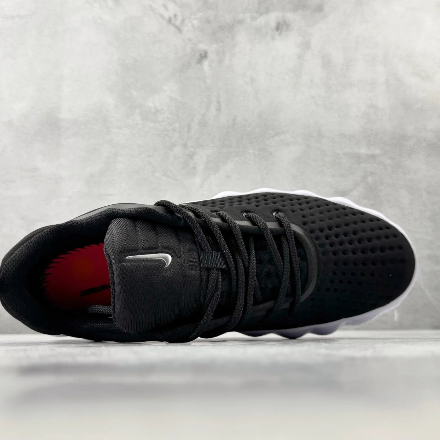Nike Mind 002