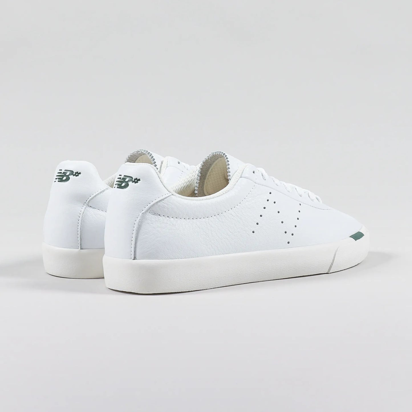 modèle New Balance Numeric 22