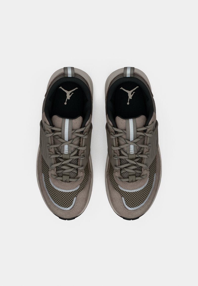 Jordan Trunner O/S